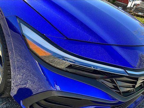 Used 2025 Hyundai Elantra Sport image 27