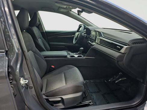 Used 2025 Toyota Camry LE w/ Convenience Package FWD image 17