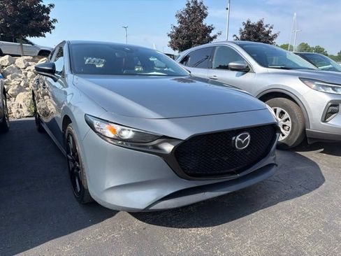 Used 2023 MAZDA MAZDA3 s FWD image 3