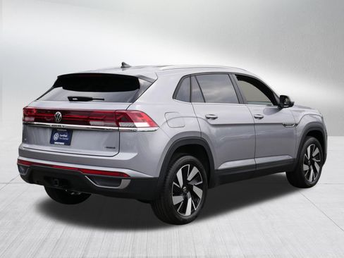 Certified 2026 Volkswagen Atlas Cross Sport SE AWD/4WD image 7