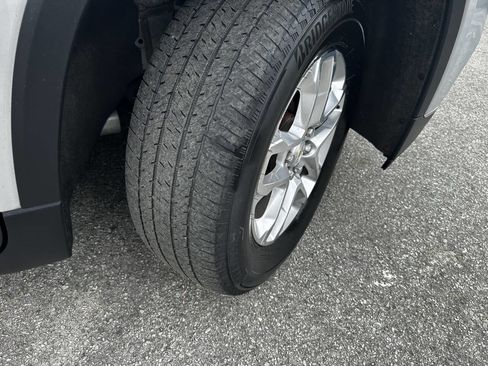 Used 2018 Chevrolet Traverse LT image 37