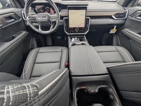 New 2026 GMC Acadia Denali w/ Super Cruise Package FWD image 18