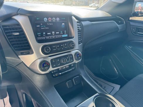Used 2017 GMC Yukon SLE w/ HD Trailering Package AWD/4WD image 16
