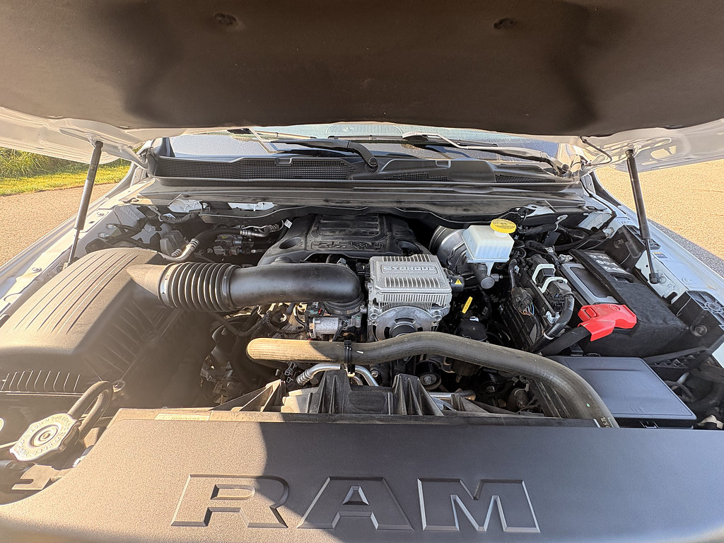 Used 2023 RAM 1500 Laramie AWD/4WD image 13