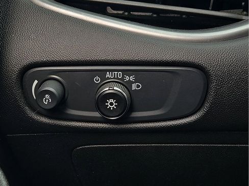 Used 2025 Chevrolet Malibu LT image 17