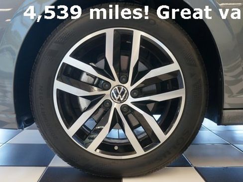 Certified 2025 Volkswagen Jetta SE image 73