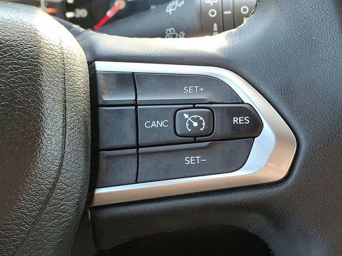 Used 2022 Jeep Compass Altitude image 25