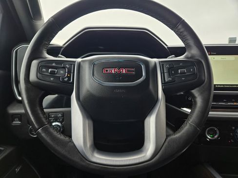 Used 2022 GMC Sierra 1500 SLT w/ SLT Convenience Package AWD/4WD image 15