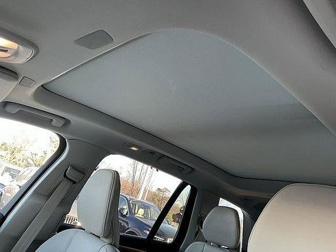 New 2026 Volvo XC90 T8 Ultra w/ Protection Package Premier AWD/4WD image 18