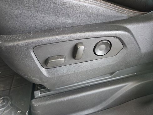 Used 2023 Chevrolet Tahoe High Country image 48