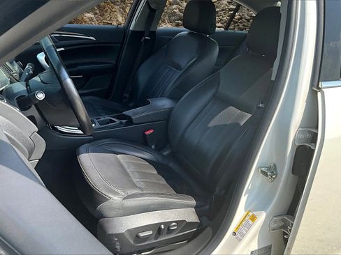 Used 2015 Buick Regal AWD image 24