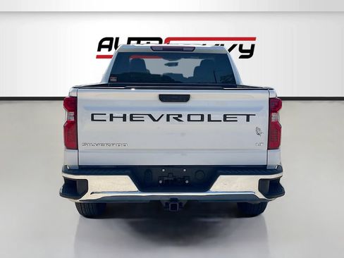 Used 2025 Chevrolet Silverado 1500 LT RWD image 6