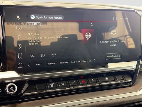 Used 2025 GMC Sierra 2500 SLT w/ SLT Convenience Package image 14