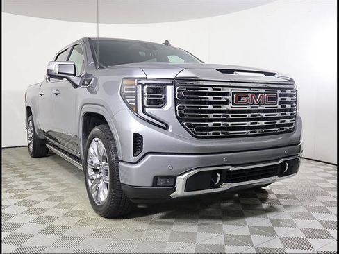 Used 2024 GMC Sierra 1500 Denali RWD image 2