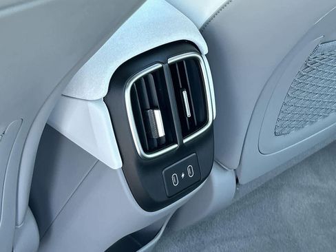 Used 2025 Hyundai Ioniq 6 SEL image 30