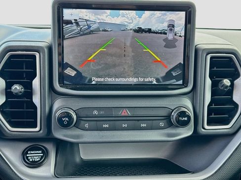 Used 2023 Ford Bronco Sport Outer Banks w/ Tech Package AWD/4WD image 13