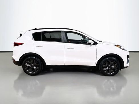 Certified 2021 Kia Sportage S image 8