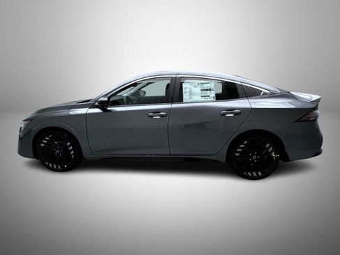 New 2026 Nissan Sentra SR w/ Floor Mat Package image 8