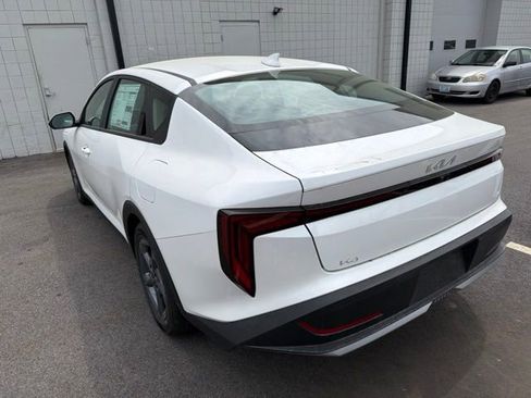 New 2026 Kia K4 FWD image 5