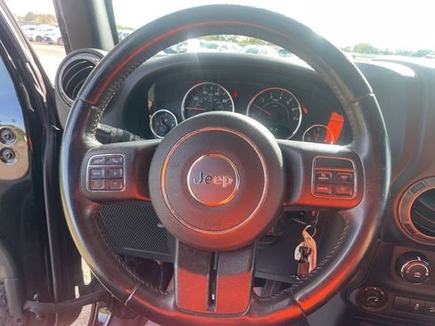 Used 2018 Jeep Wrangler Unlimited Sport S image 21