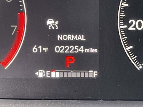 Certified 2025 Honda Pilot Touring image 16