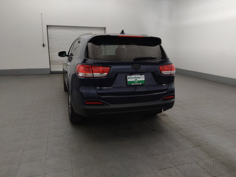 Used 2016 Kia Sorento FWD image 6