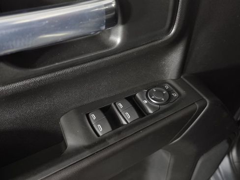 Certified 2020 Chevrolet Silverado 1500 Custom w/ Custom Value Package AWD/4WD image 23
