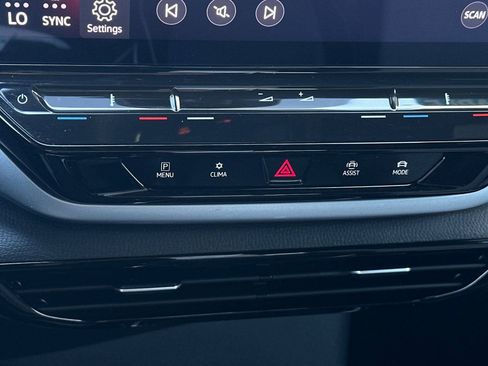 Certified 2023 Volkswagen ID.4 Pro image 21
