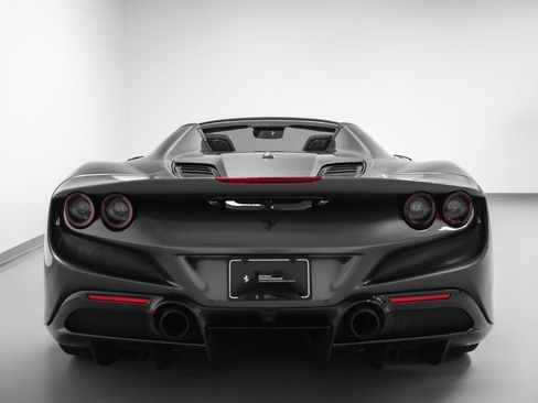 Certified 2022 Ferrari F8 Tributo RWD image 48