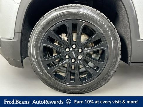 Used 2023 GMC Acadia SLE w/ Driver Convenience Package AWD/4WD image 35