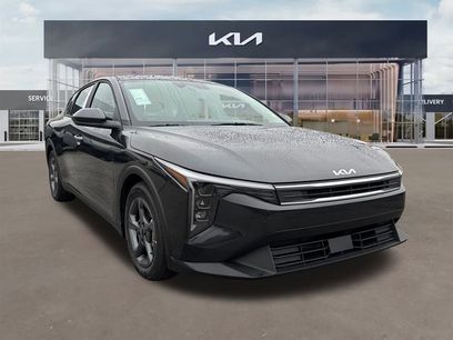 New 2025 Kia K4 LXS
