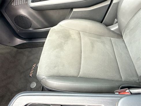 Used 2023 Nissan Ariya FWD image 18