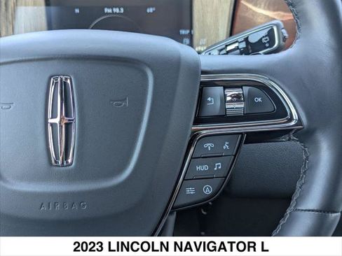 Certified 2023 Lincoln Navigator L Reserve AWD/4WD image 14