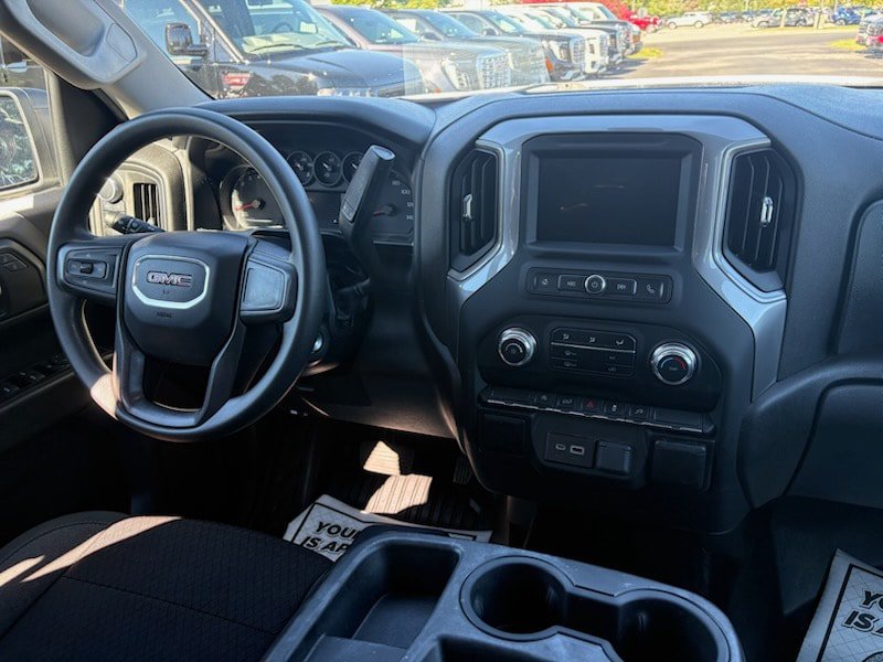 Used 2022 GMC Sierra 1500 Pro w/ Sierra Value Package AWD/4WD image 13