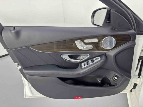 Used 2018 Mercedes-Benz C 300 Sedan image 41