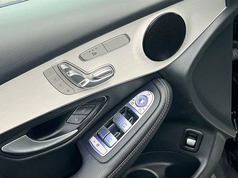 Used 2022 Mercedes-Benz GLC 300 image 20