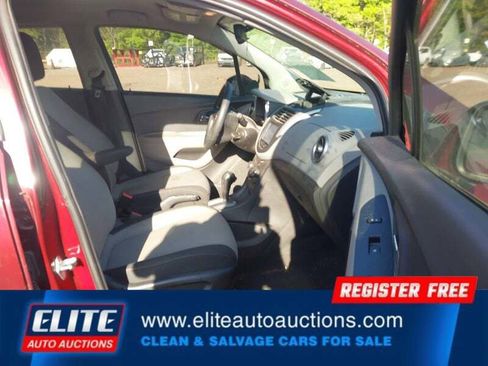 Used 2016 Chevrolet Trax LS FWD image 9