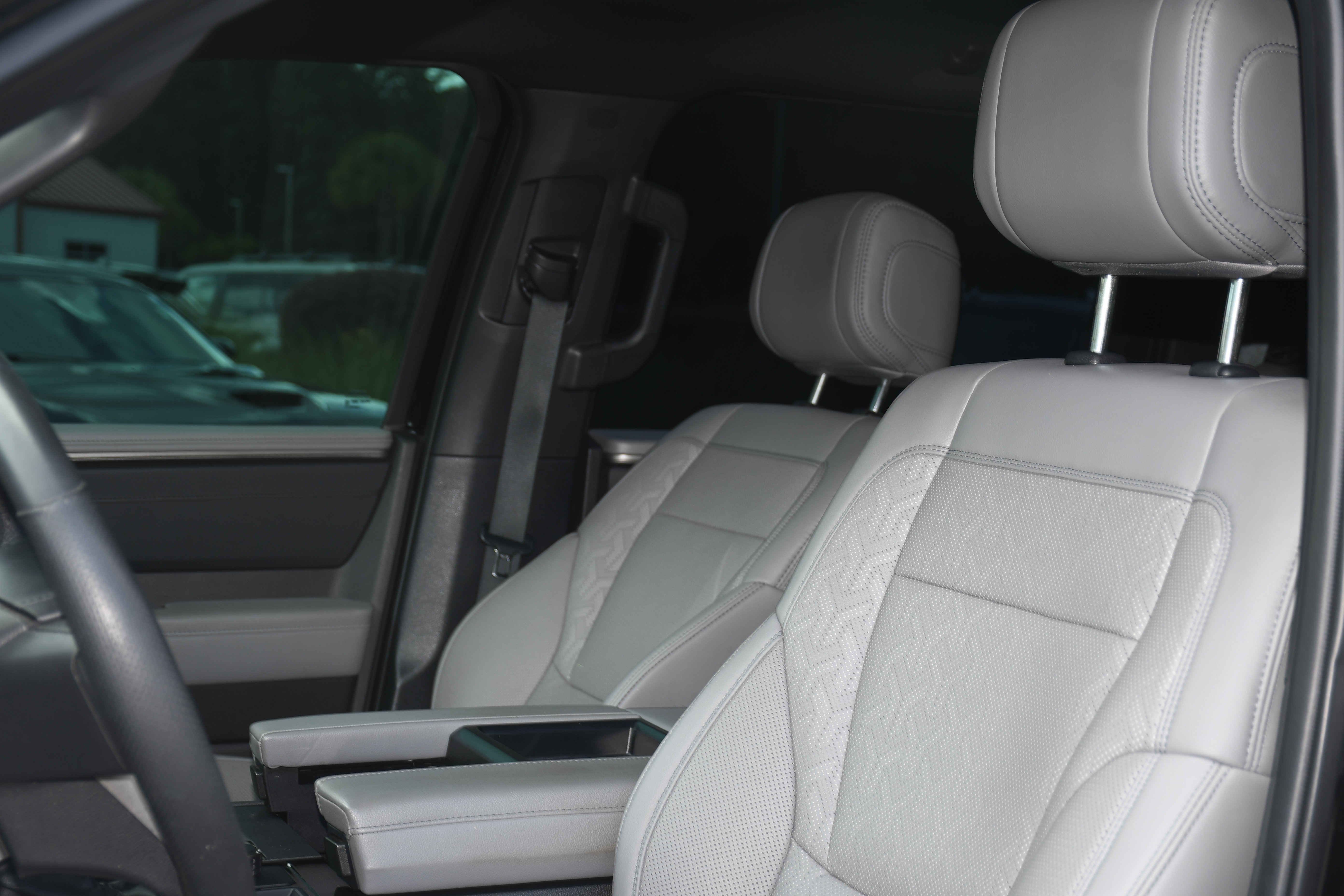 Certified 2025 Toyota Tundra Limited AWD/4WD image 13