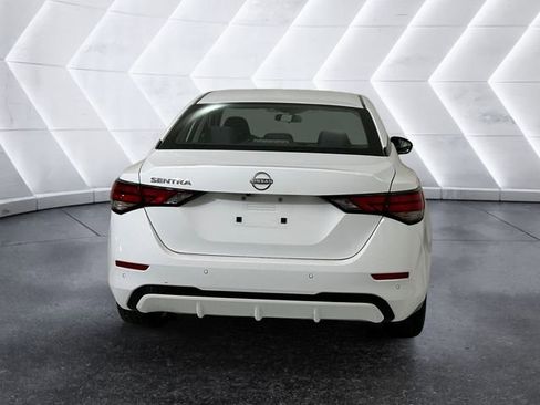 Used 2024 Nissan Sentra S image 5
