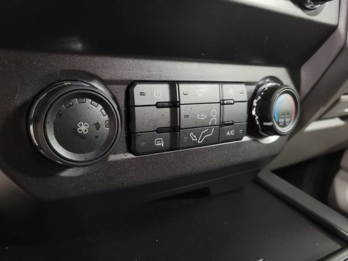 Used 2019 Ford F250 XLT w/ XLT Value Package AWD/4WD image 23