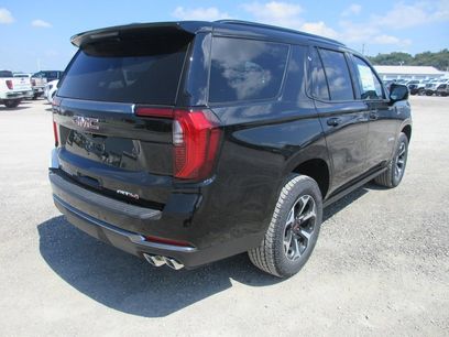 New 2026 GMC Yukon AT4 w/ AT4 Premium Package