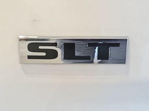 Used 2023 RAM 1500 Classic SLT w/ Protection Group AWD/4WD image 19
