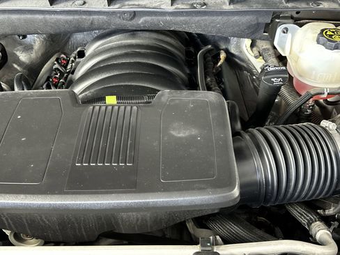 Used 2020 Chevrolet Silverado 1500 LTZ image 28