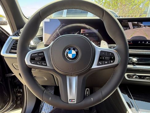 New 2026 BMW X5 xDrive40i w/ M Sport Package AWD/4WD image 15