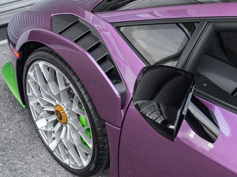 Used 2023 Lamborghini Huracan STO image 43