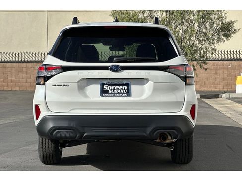Used 2026 Subaru Forester Premium AWD/4WD image 4
