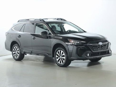 Certified 2023 Subaru Outback Premium image 9