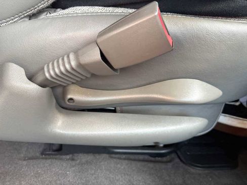 Used 2025 Chevrolet Express 3500 LS image 17