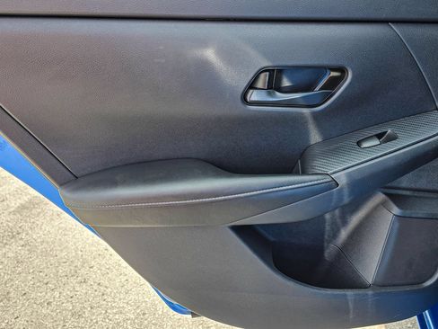 Used 2025 Nissan Sentra SV FWD image 30