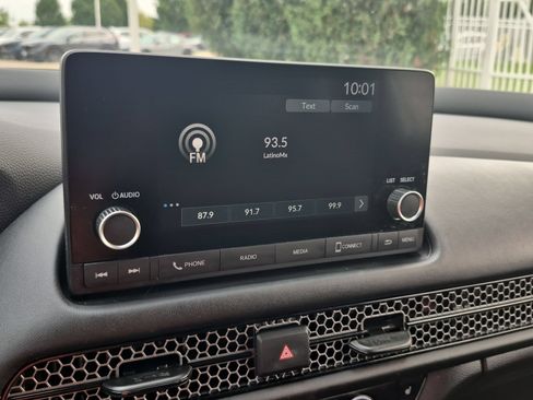 Certified 2024 Honda HR-V Sport image 18